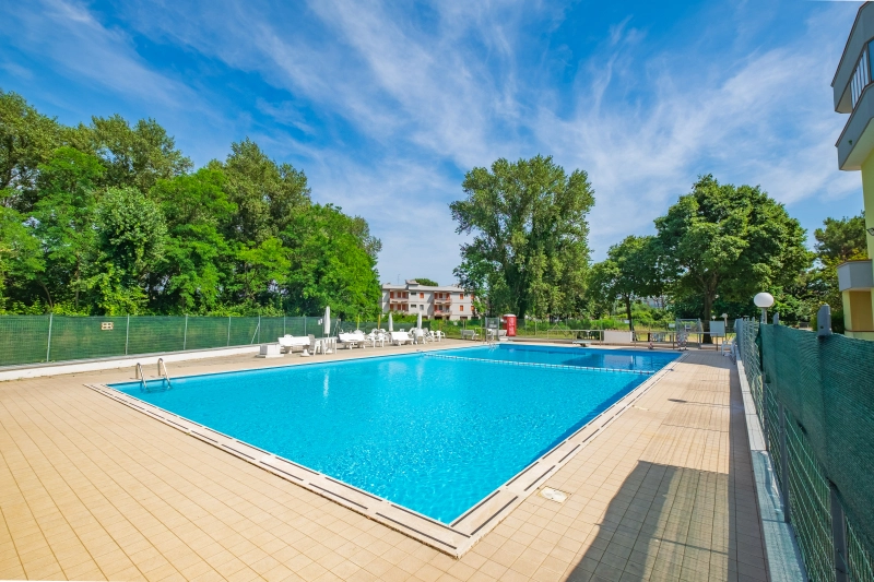 GINESTRINO C-13: Ferienwohnung mit Schwimmbad an der Adria Meer